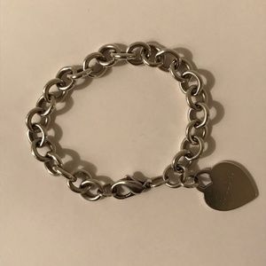 TIFFANY & CO. 925 Heart Tag Charm Bracelet